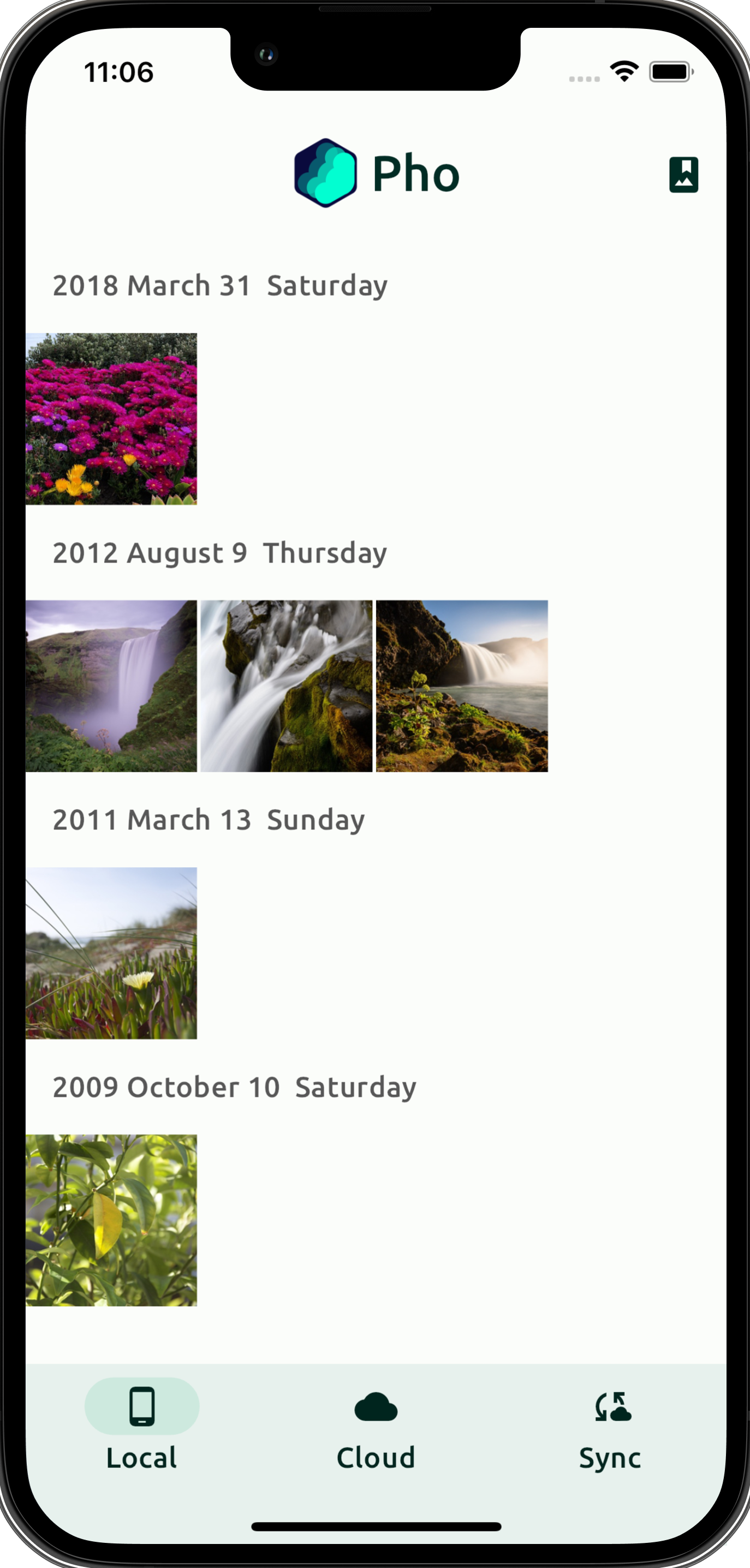 Pho app — local photo album browsing on iPhone